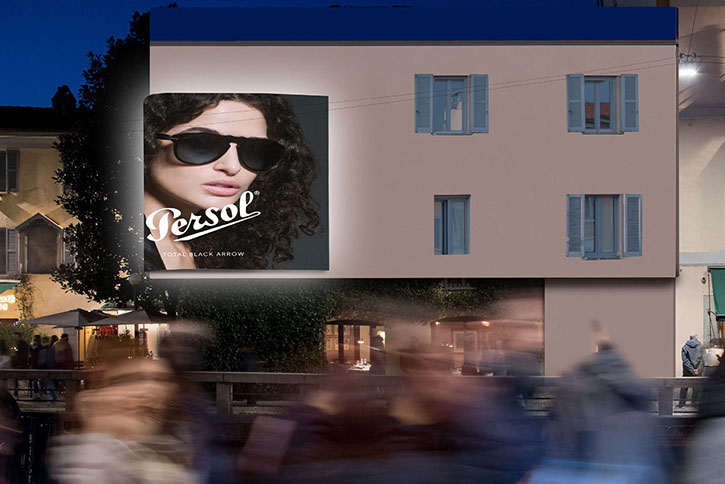 Immagine location spazio pubblicitario Acone Associati Milano piazza Cordusio - palazzo Broggi - Domination_1
