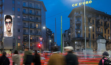 Immagine location spazio pubblicitario Acone Associati Milano piazza Cordusio - palazzo Broggi - Domination_1