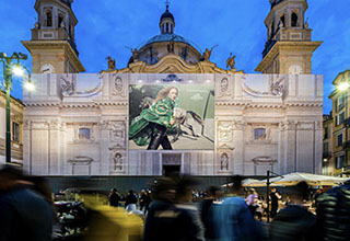 Immagine location spazio pubblicitario Acone Associati Milano corso di Porta Ticinese - Darsena - Colonne di San Lorenzo_2