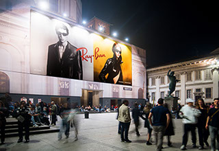 Immagine location spazio pubblicitario Acone Associati Milano corso di Porta Ticinese - Darsena - Colonne di San Lorenzo_3