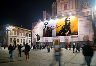Immagine location spazio pubblicitario Acone Associati Milano corso di Porta Ticinese - Darsena - Colonne di San Lorenzo_6
