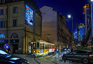 Immagine location spazio pubblicitario Acone Associati Milano corso di Porta Ticinese - Darsena - Colonne di San Lorenzo_4