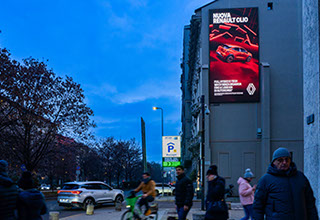 Immagine location spazio pubblicitario Acone Associati Milano corso di Porta Ticinese - Darsena - Colonne di San Lorenzo_3