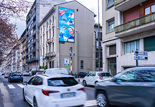 Immagine location spazio pubblicitario Acone Associati Milano corso di Porta Ticinese - Darsena - Colonne di San Lorenzo_4