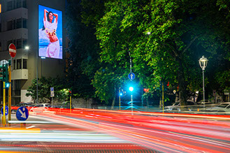Immagine location spazio pubblicitario Acone Associati Milano piazza Cordusio - palazzo Broggi - Domination_3