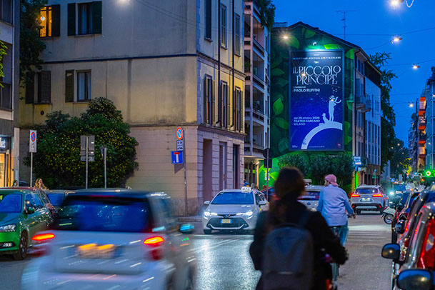 Immagine location spazio pubblicitario Acone Associati Milano corso di Porta Ticinese - Darsena - Colonne di San Lorenzo_2