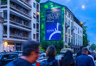Immagine location spazio pubblicitario Acone Associati Milano corso di Porta Ticinese - Darsena - Colonne di San Lorenzo_4