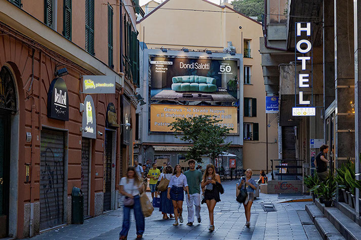 Immagine location spazio pubblicitario a Napoli Acone Associati